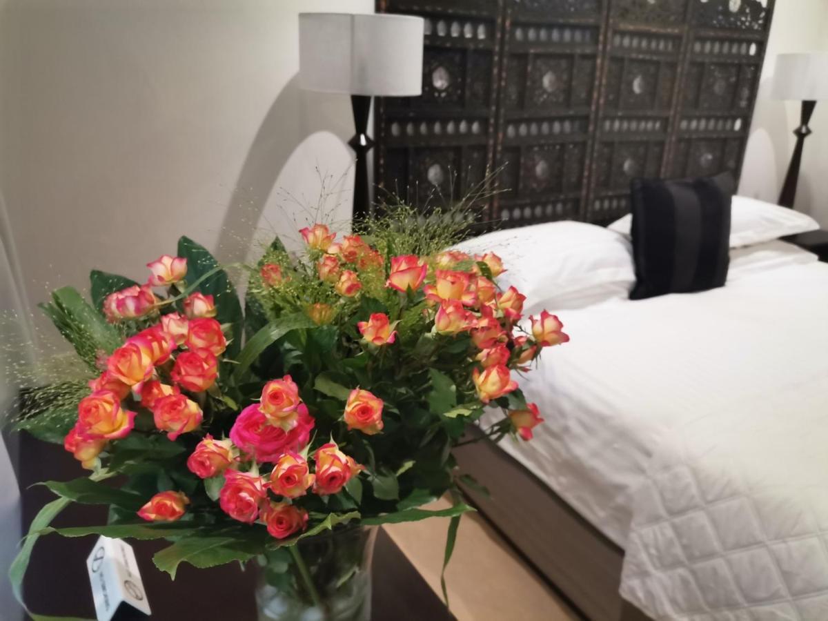 יוהנסבורג Rosebank Lodge Guesthouse By Claires מראה חיצוני תמונה